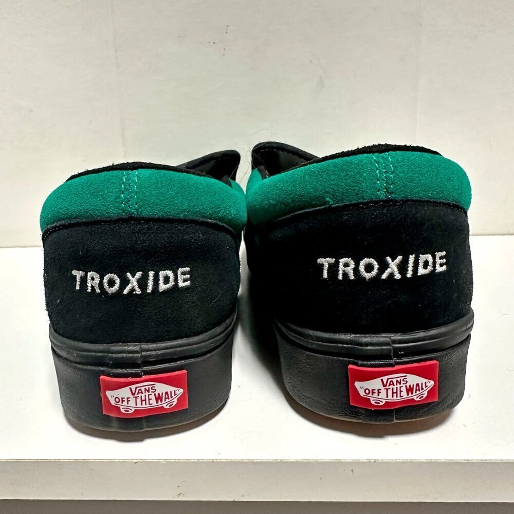 *NEW* RARE Vans Slip On Sneaker - Picture 2 of 9